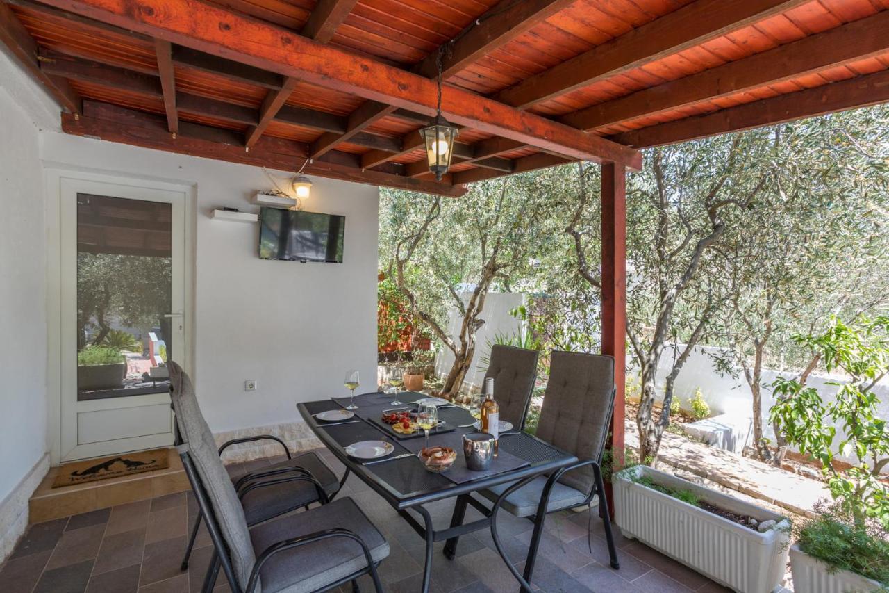 House Oliva With Private Pool And Large Garden Vila Stari Grad  Exterior foto