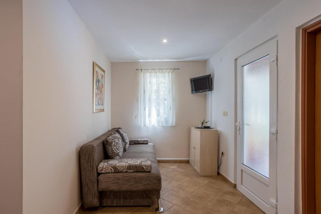 House Oliva With Private Pool And Large Garden Vila Stari Grad  Exterior foto