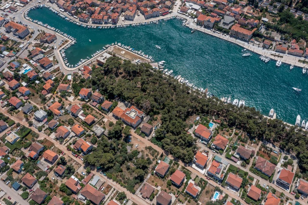 House Oliva With Private Pool And Large Garden Vila Stari Grad  Exterior foto